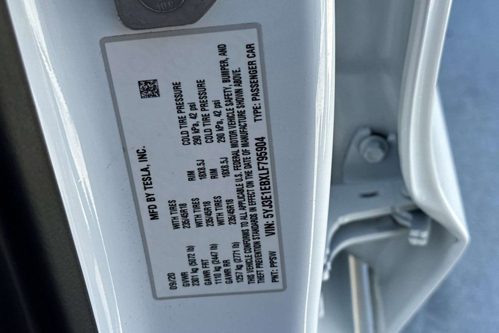 Used 2020 Tesla Model 3 Long Range image 28