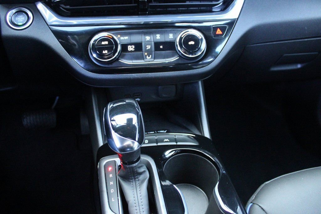 Used 2025 Buick Envista Sport Touring w/ Convenience II Package image 38