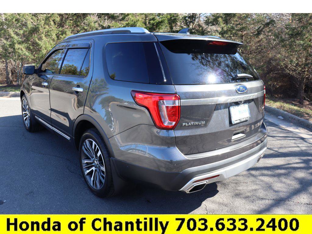 Used 2017 Ford Explorer Platinum image 5