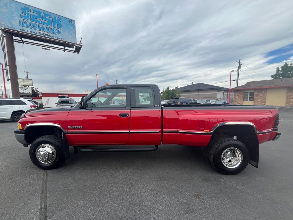 Used 1996 Dodge Ram 3500 Truck Laramie image 3