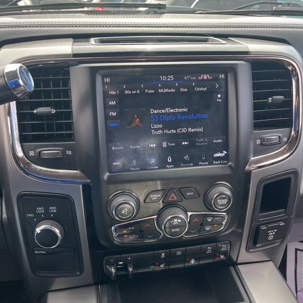 Used 2018 RAM 2500 Big Horn w/ Sport Appearance Group AWD/4WD image 14