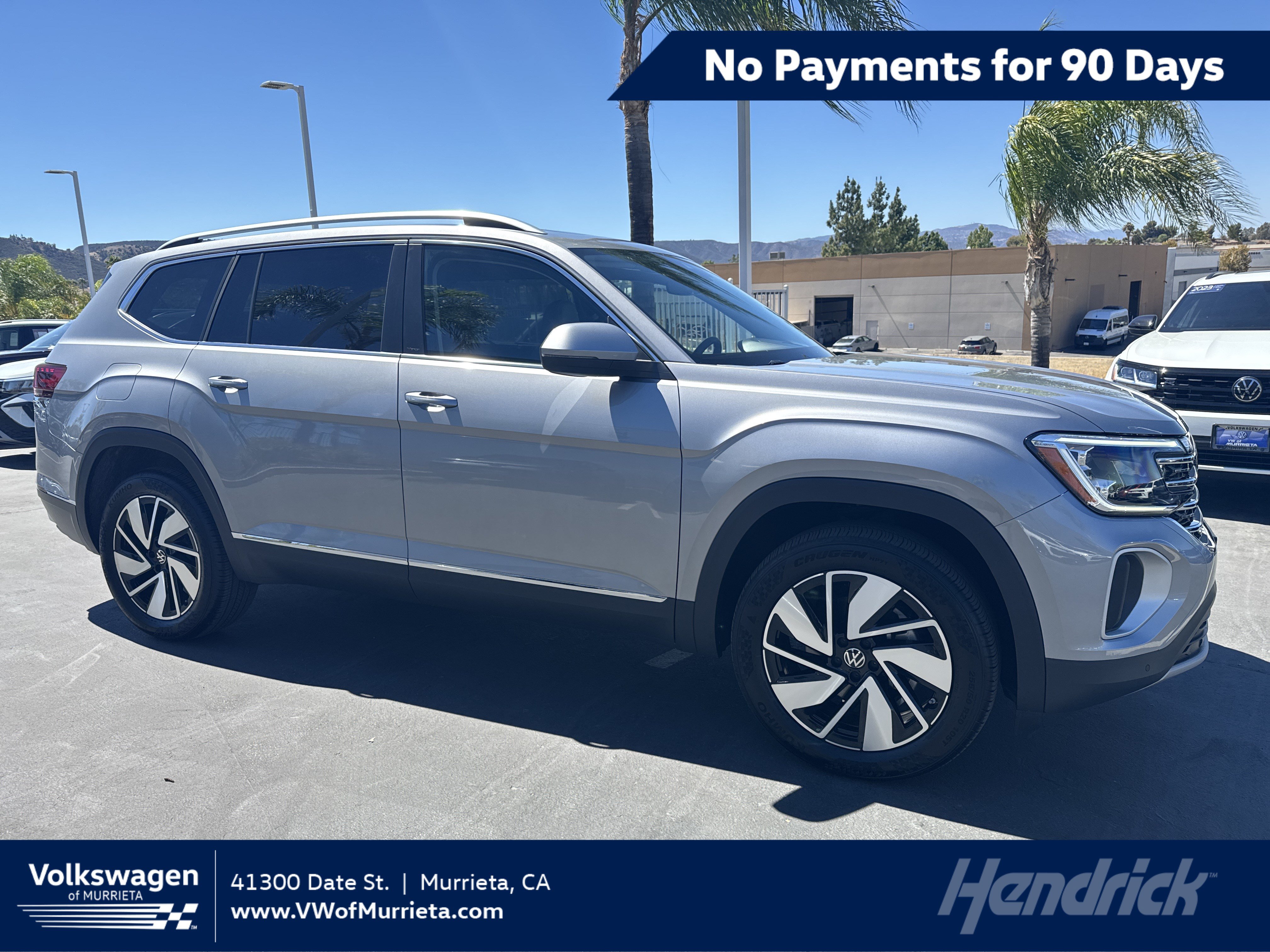 Used 2025 Volkswagen Atlas SEL AWD/4WD image 1