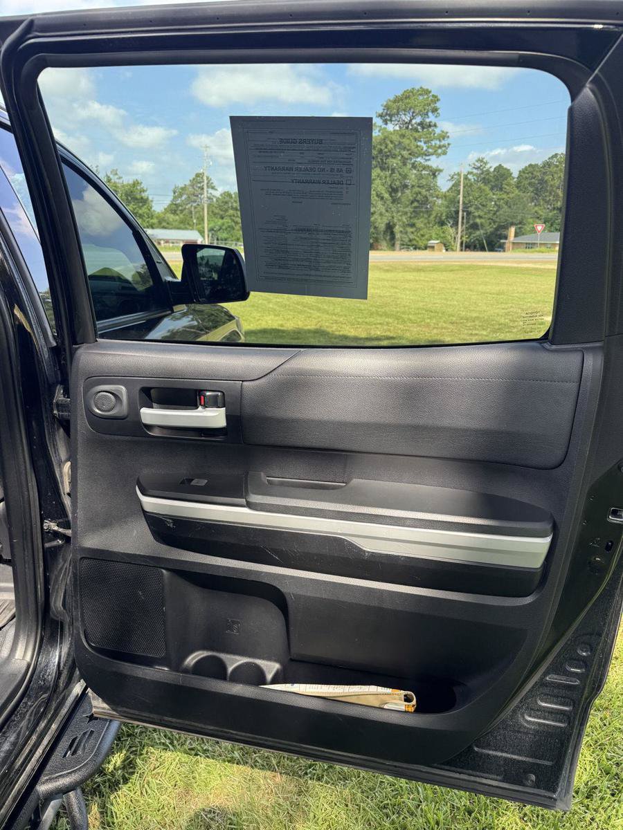 Used 2020 Toyota Tundra SR5 w/ SR5 Upgrade Package AWD/4WD image 16