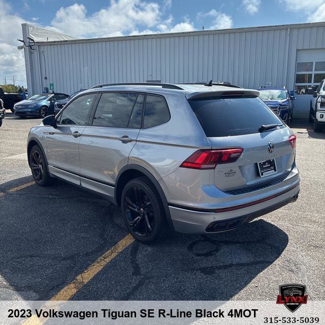 Used 2023 Volkswagen Tiguan SE R-Line image 3