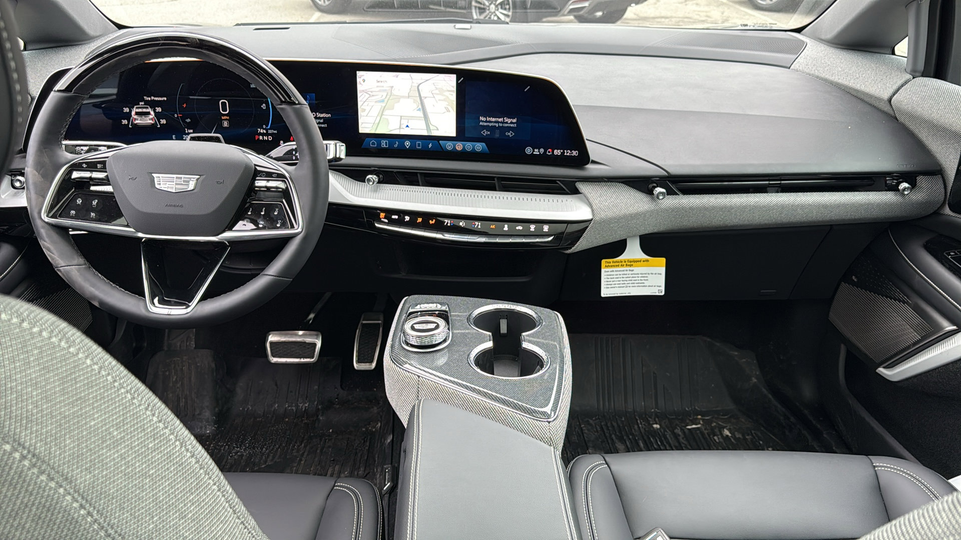 New 2026 Cadillac Optiq Luxury 1 w/ LPO, Floor Liner Package AWD/4WD image 9