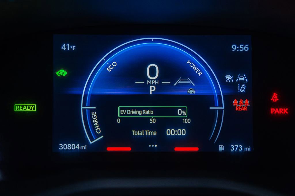 Used 2025 Toyota Camry SE image 40