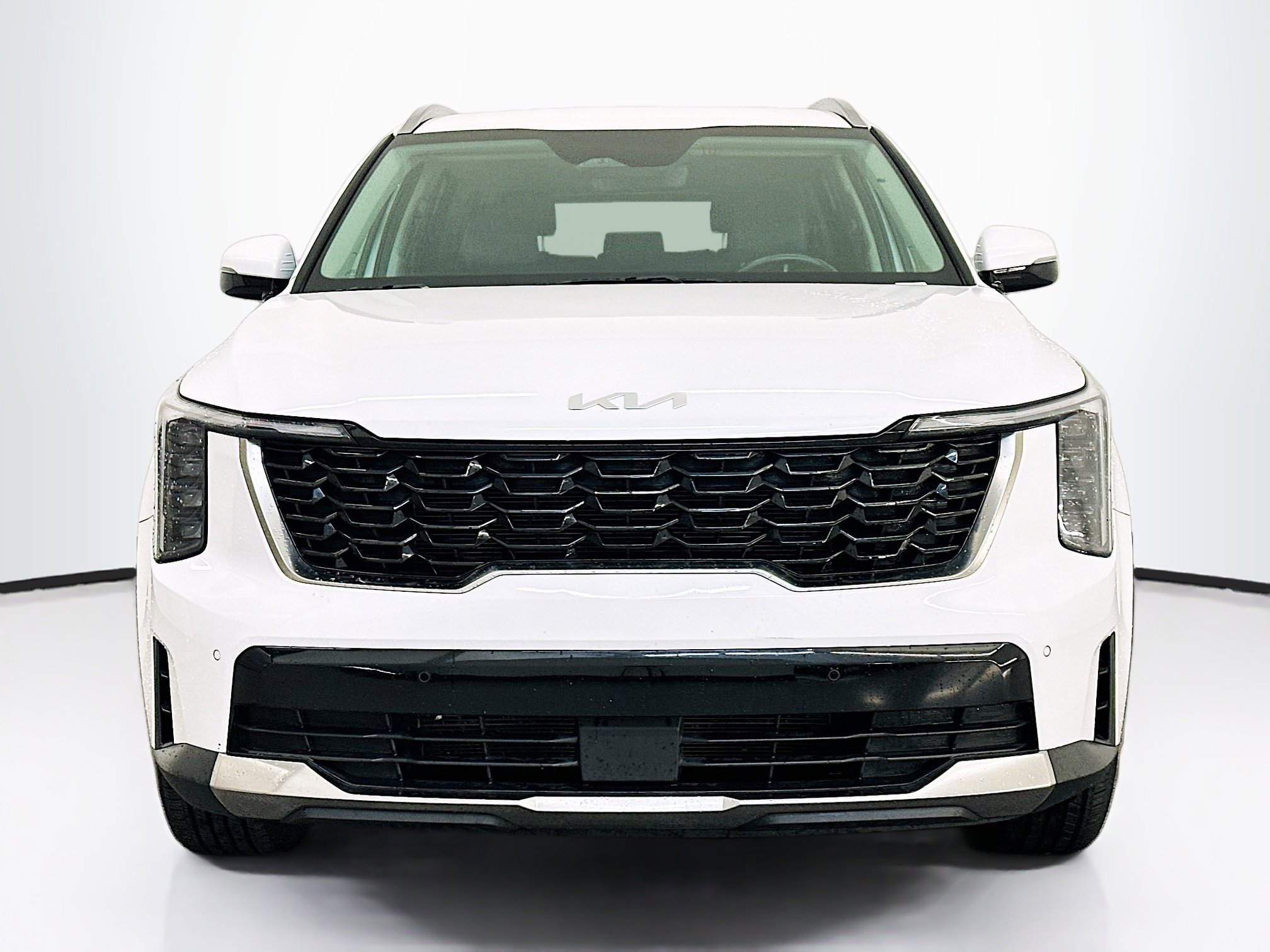 Used 2024 Kia Sorento S image 2