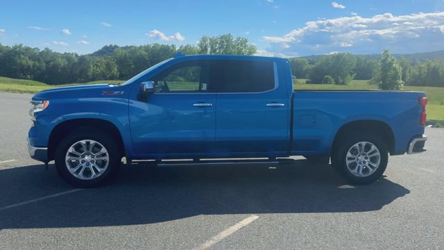 Used 2022 Chevrolet Silverado 1500 LTZ w/ Z71 Off-Road Package AWD/4WD image 5