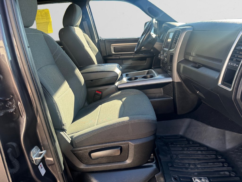 Used 2023 RAM 1500 Warlock AWD/4WD image 15