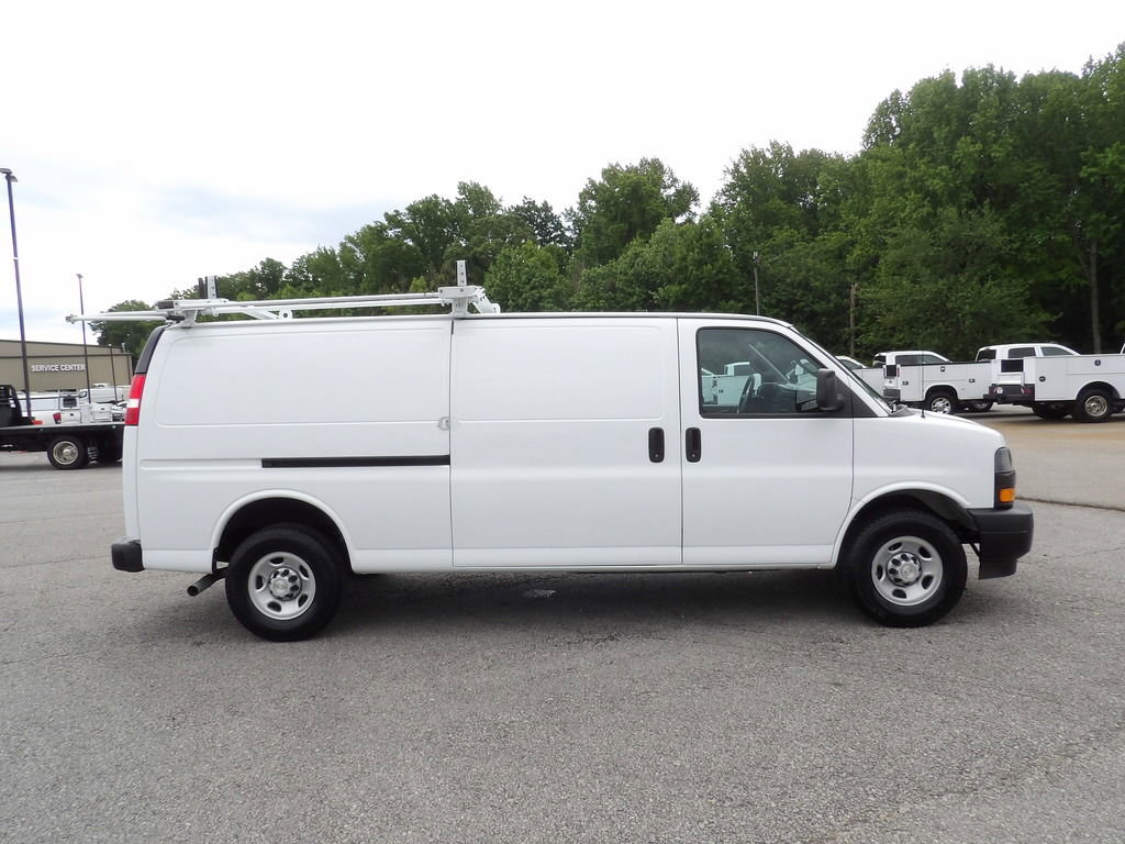 Used 2023 Chevrolet Express 2500 Extended w/ Driver Convenience Package RWD image 9