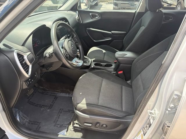 Used 2021 Kia Soul S FWD image 13