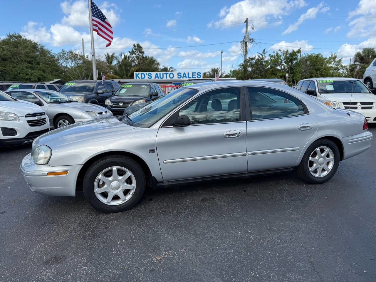 Used 2003 Mercury Sable LS Premium image 2