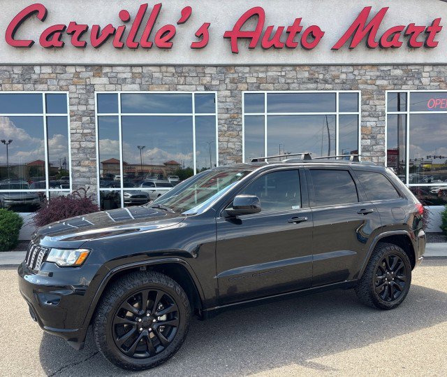 Used 2017 Jeep Grand Cherokee Altitude