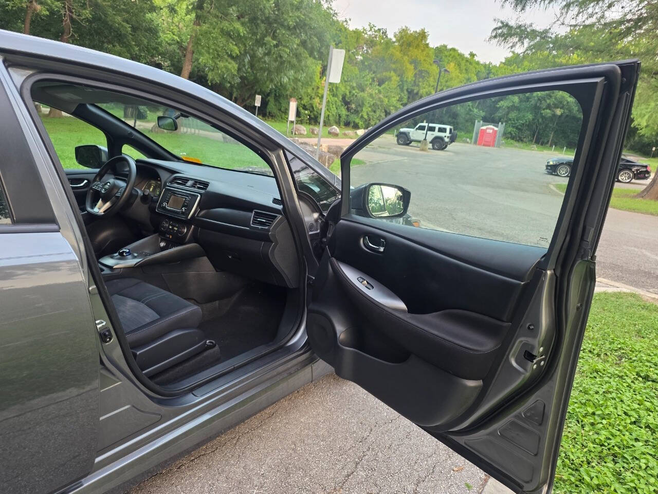 Used 2019 Nissan Leaf S w/ S Charge Package FWD image 25