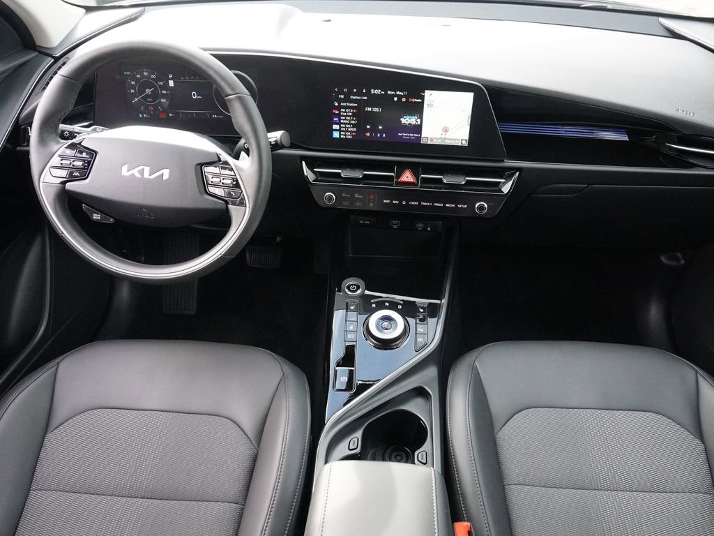 Used 2025 Kia Niro Wind w/ Wind Preserve Package FWD image 30