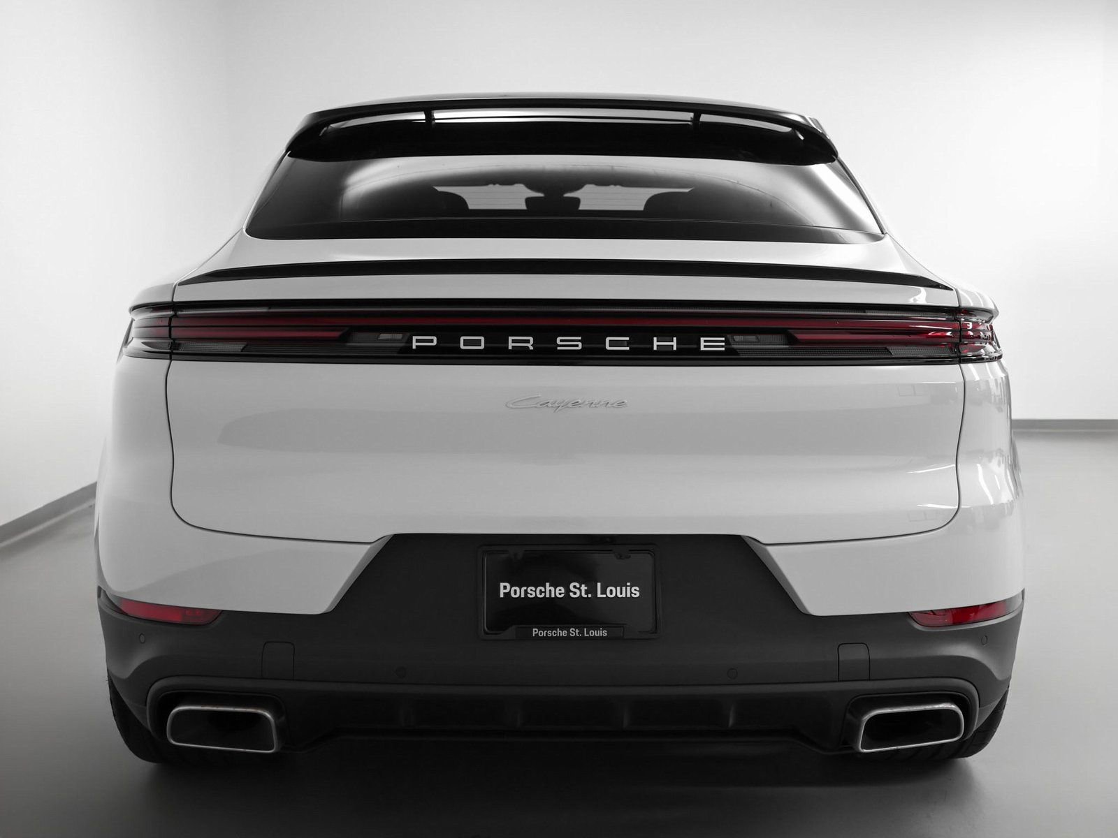 Certified 2025 Porsche Cayenne Coupe AWD/4WD image 11