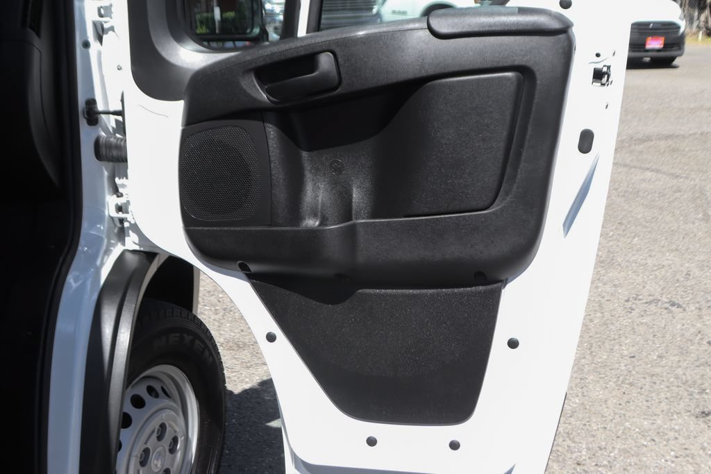 Used 2025 RAM ProMaster 2500 w/ U-Haul Equipment Group FWD image 39