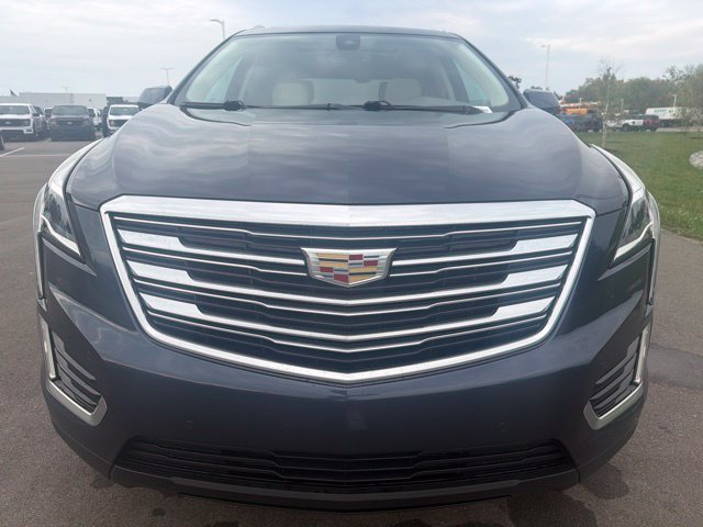 Used 2018 Cadillac XT5 Premium Luxury FWD image 3