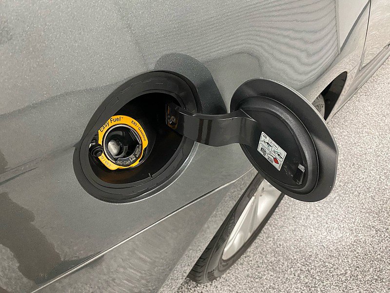 Used 2014 Ford Taurus SEL w/ Equipment Group 201A image 13