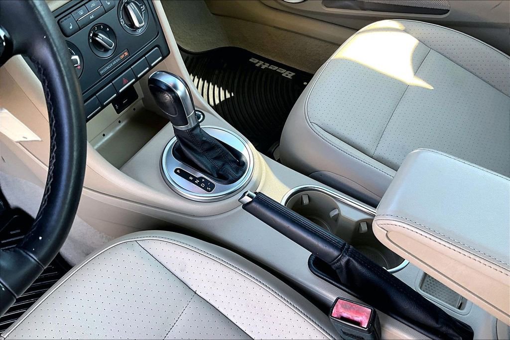 Used 2016 Volkswagen Beetle 1.8T S image 15