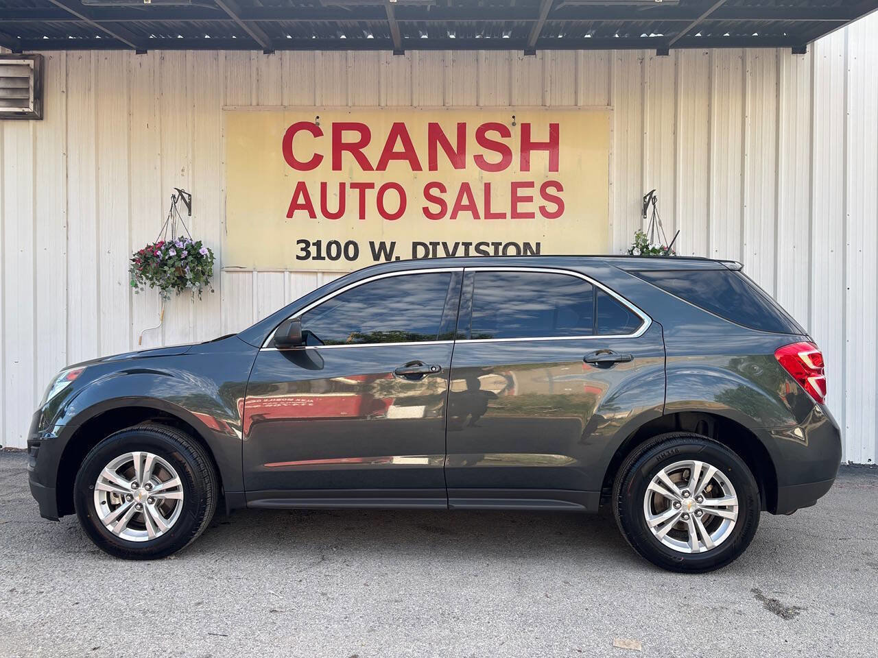 Used 2017 Chevrolet Equinox LS image 5