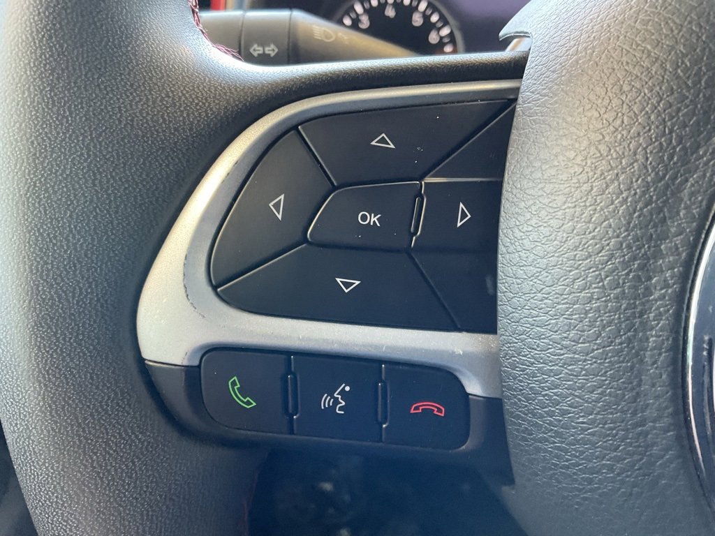 Used 2020 Jeep Renegade Trailhawk w/ Popular Equipment Group image 5