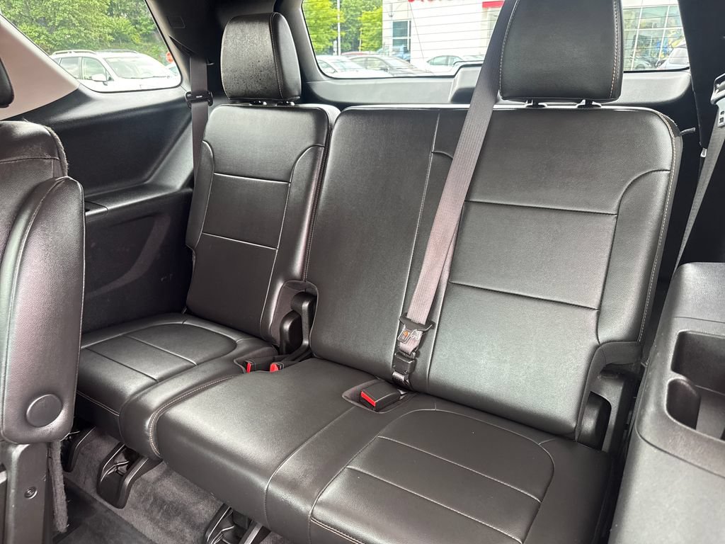 Used 2020 Chevrolet Traverse LT AWD/4WD image 40