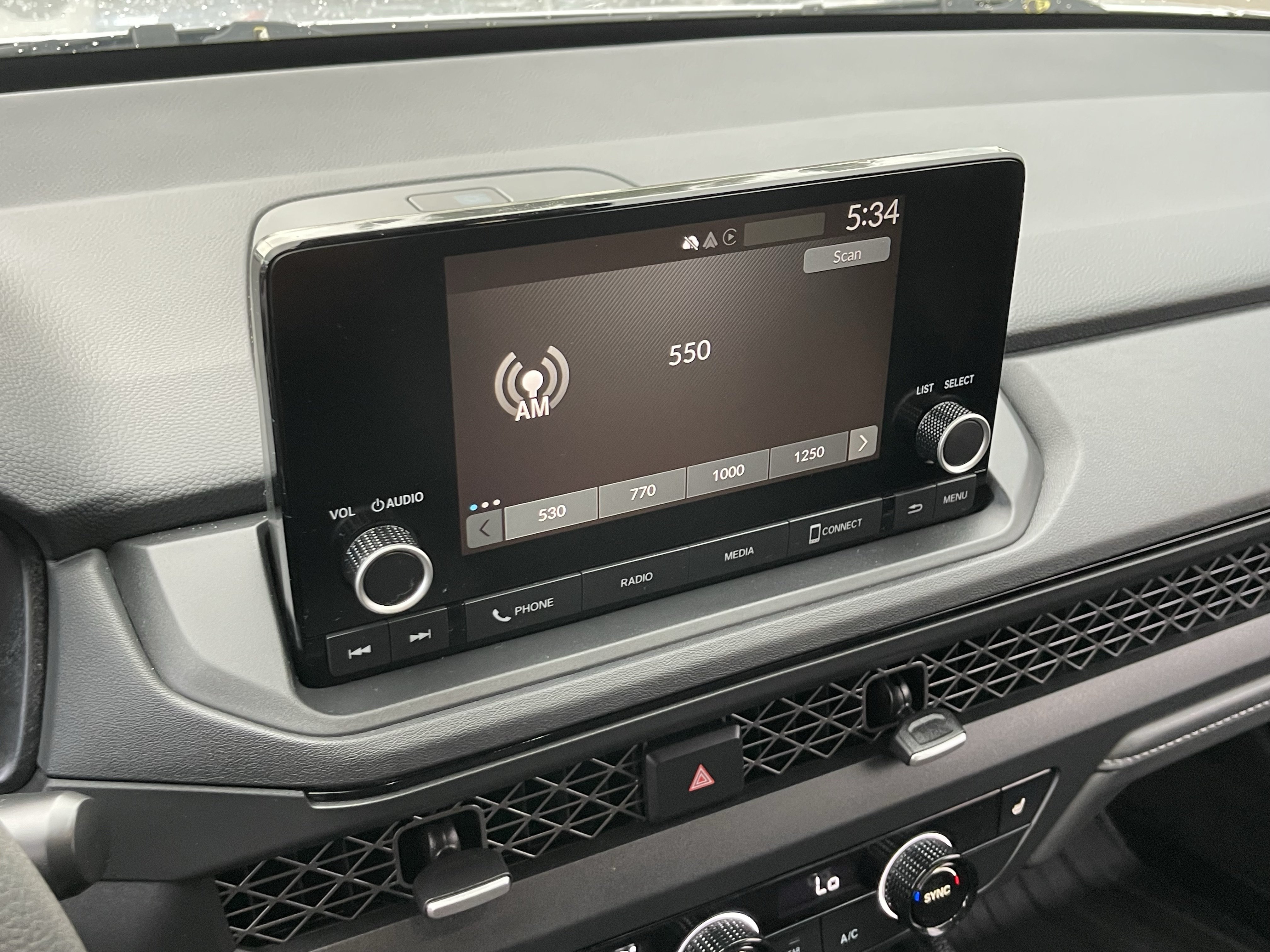 Used 2025 Honda Accord SE image 28