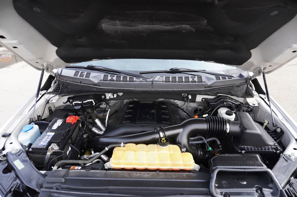 Used 2016 Ford F150 Lariat w/ Equipment Group 502A Luxury image 31