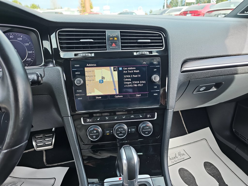 Used 2018 Volkswagen Golf R 4-Door AWD/4WD image 29