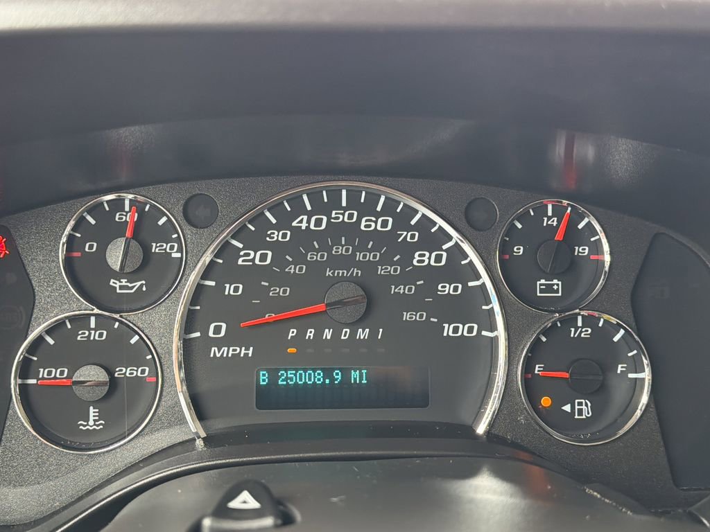 Used 2024 GMC Savana 2500 w/ Driver Convenience Package image 8
