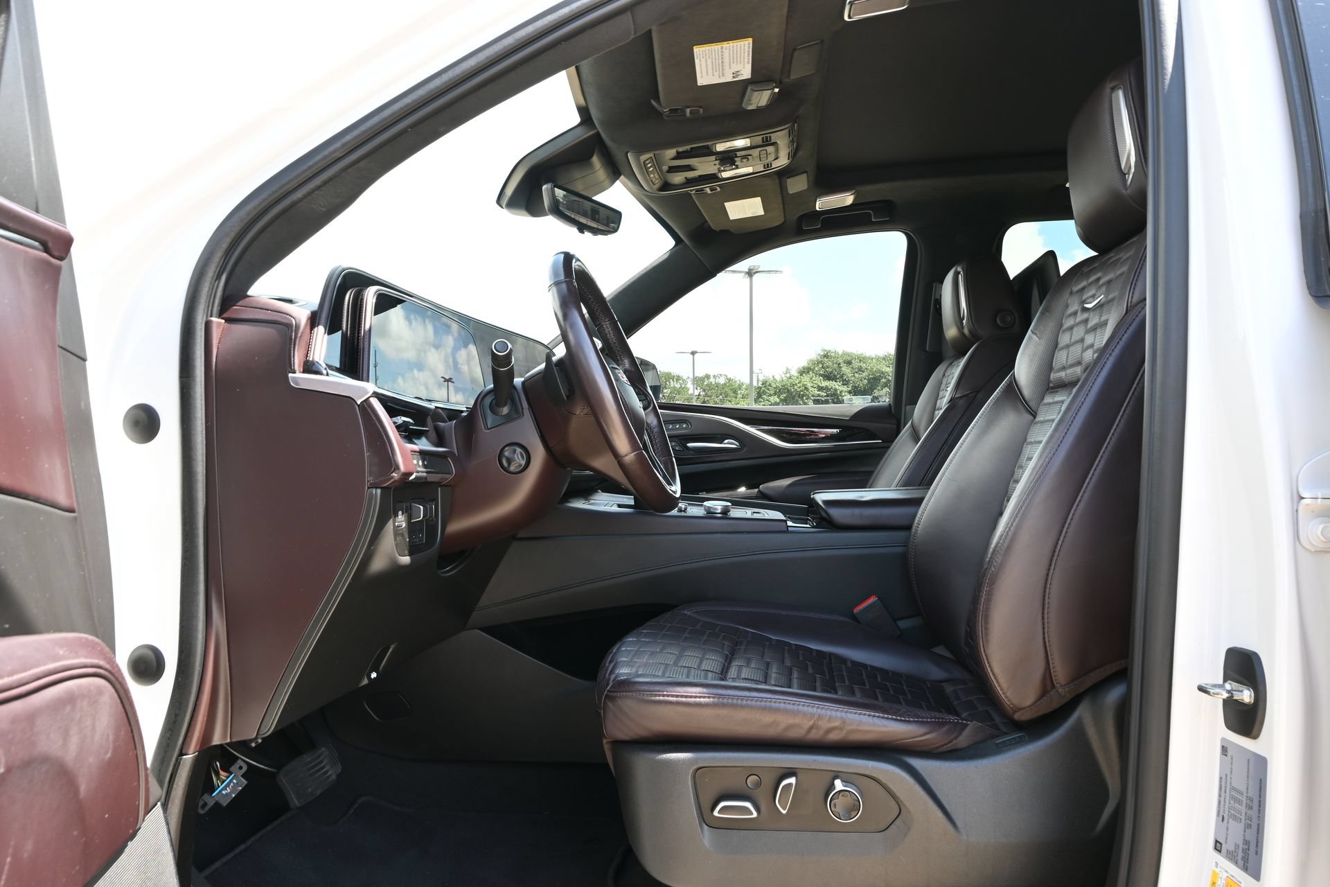 Used 2021 Cadillac Escalade ESV Sport Platinum RWD image 19