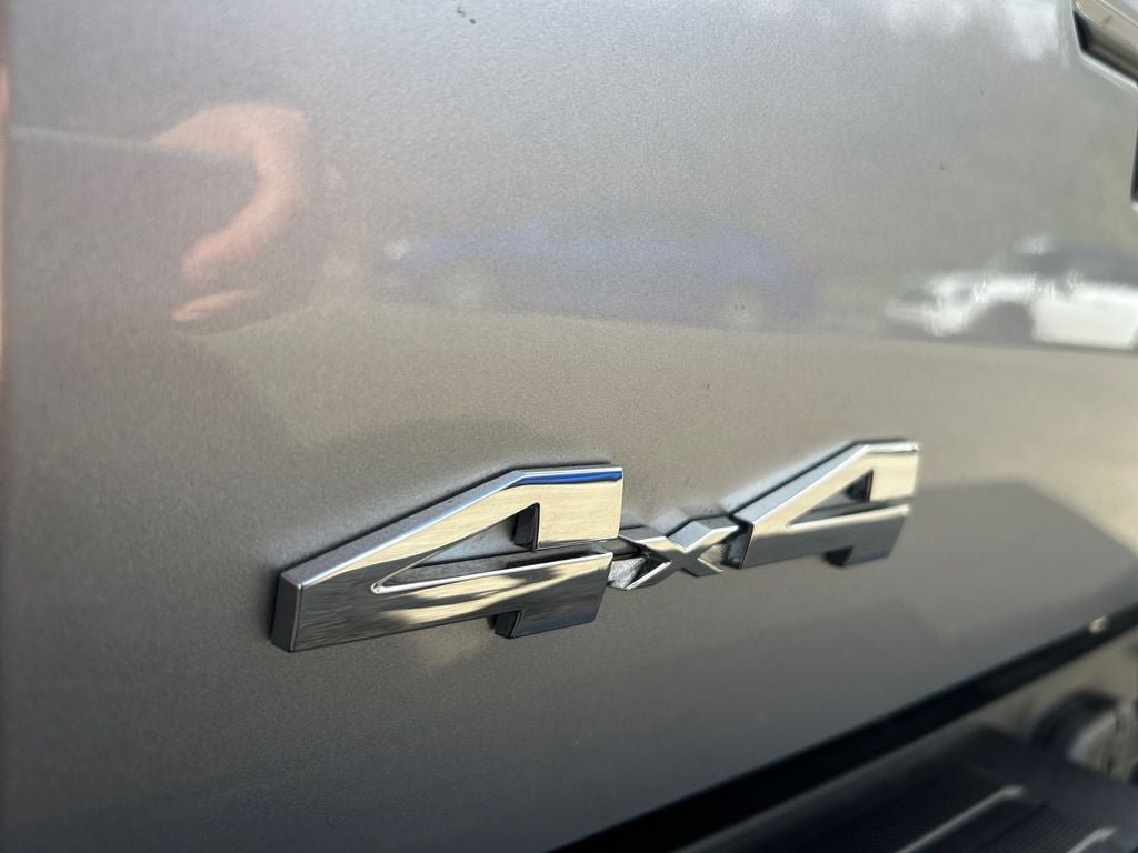 Used 2025 Toyota Tacoma SR5 AWD/4WD image 35