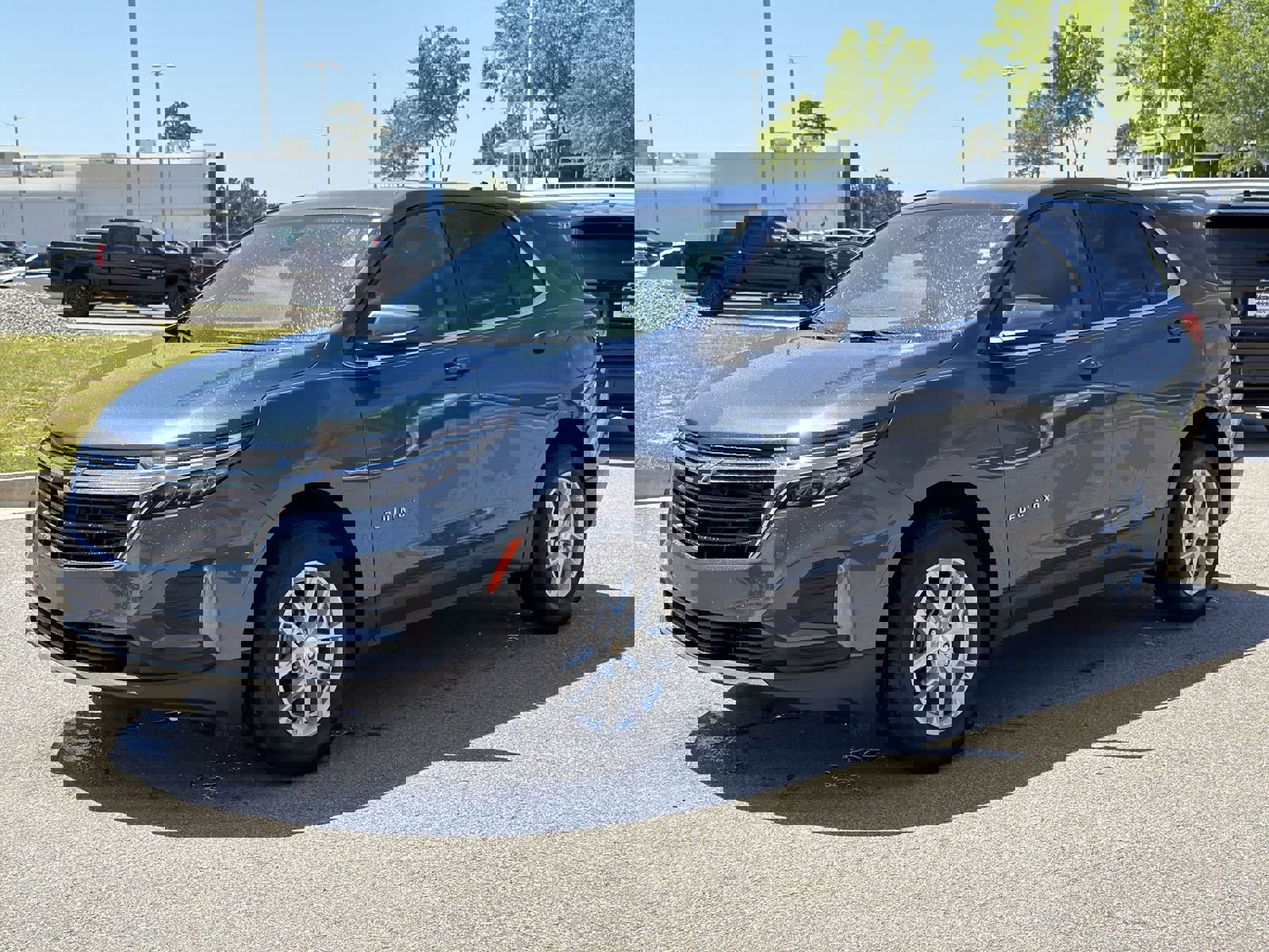 Used 2024 Chevrolet Equinox LT w/ LPO, Floor Liner Package image 5