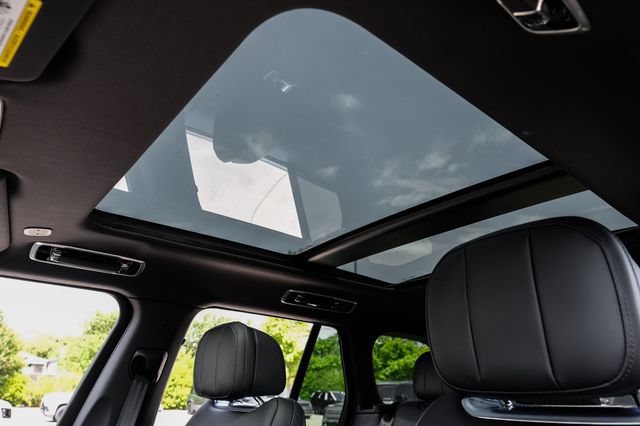 New 2026 Land Rover Range Rover SE AWD/4WD image 5