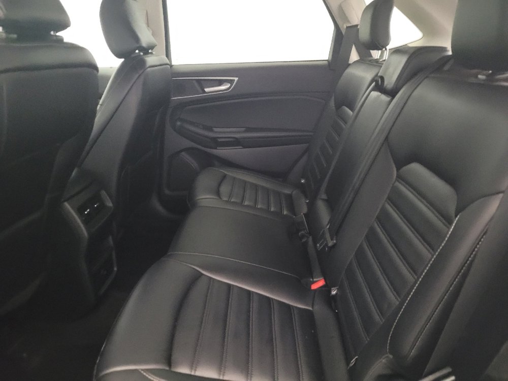Used 2024 Ford Edge SEL image 18