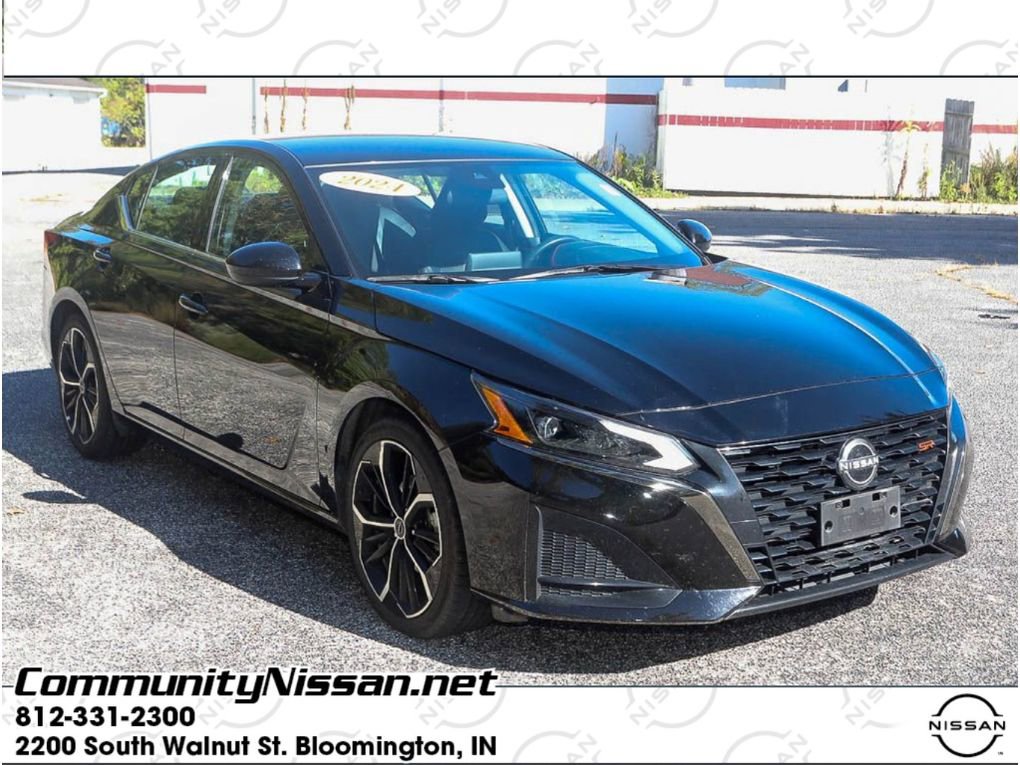 Used 2024 Nissan Altima 2.5 SR