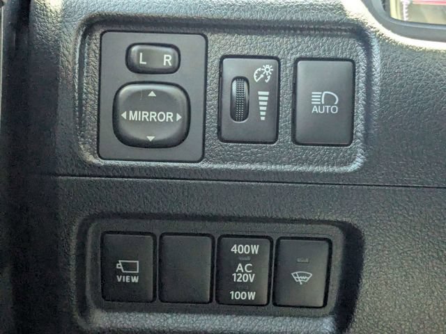 Used 2022 Toyota 4Runner Limited AWD/4WD image 25