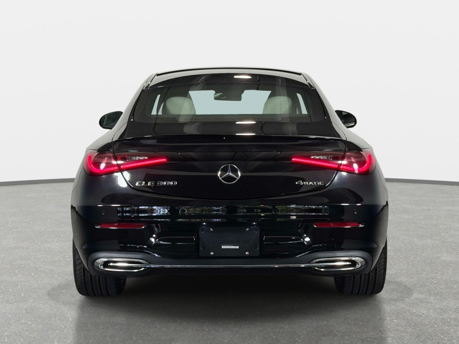 Used 2024 Mercedes-Benz CLE 300 4MATIC Coupe image 4