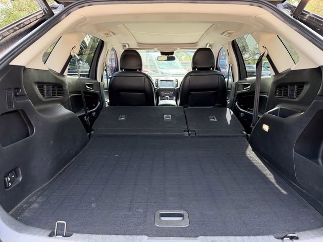 Used 2017 Ford Edge SEL w/ Equipment Group 201A image 17