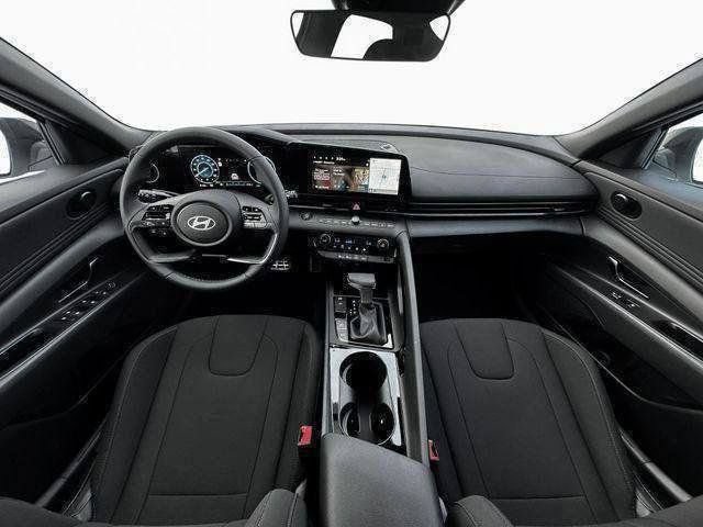 New 2025 Hyundai Elantra SEL FWD image 13
