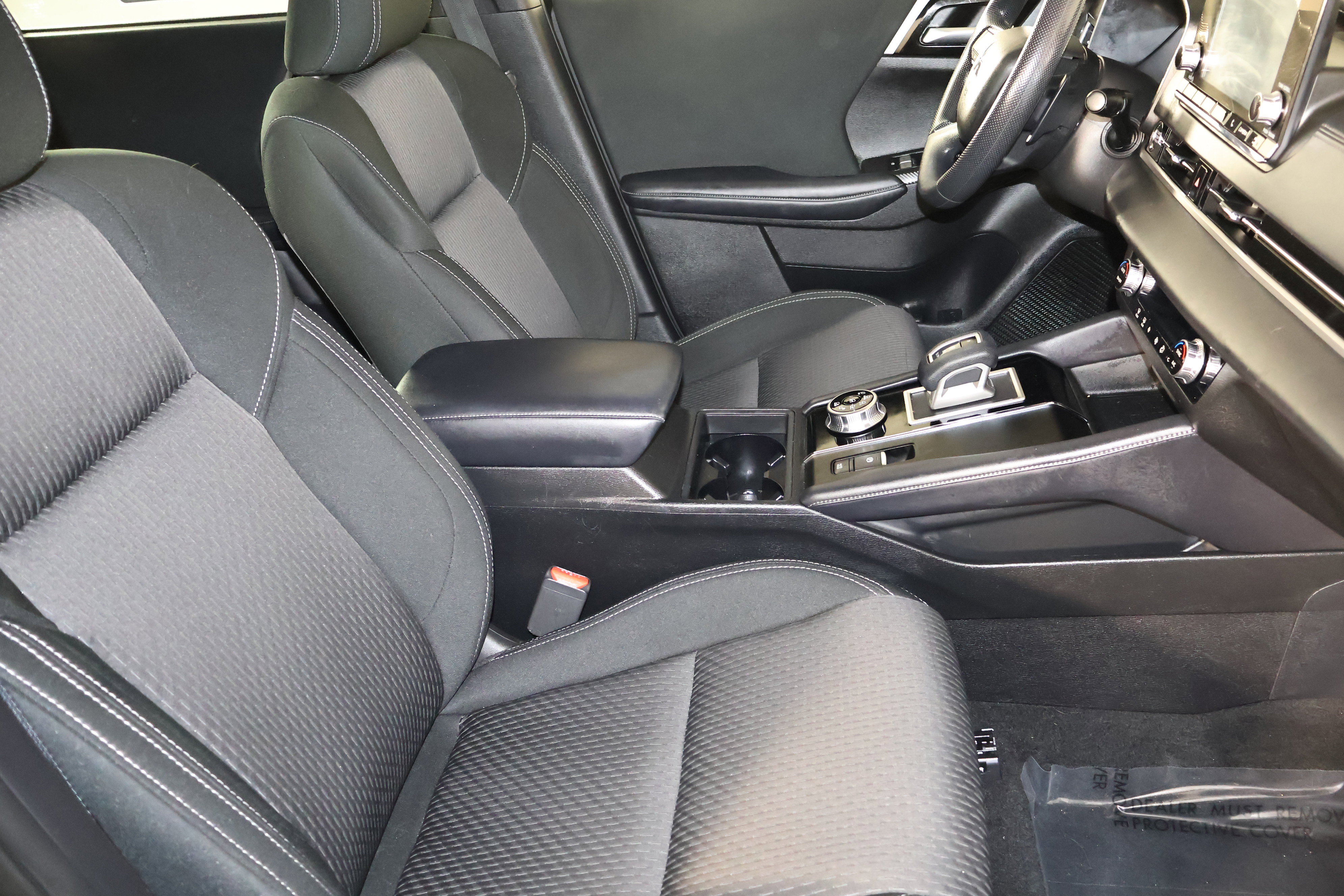 Used 2023 Mitsubishi Outlander ES AWD/4WD image 38