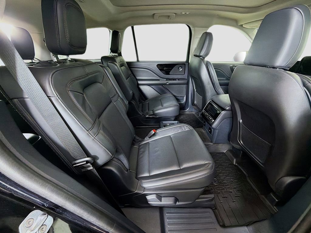 Used 2025 Lincoln Aviator Reserve w/ Jet Appearance Package image 25