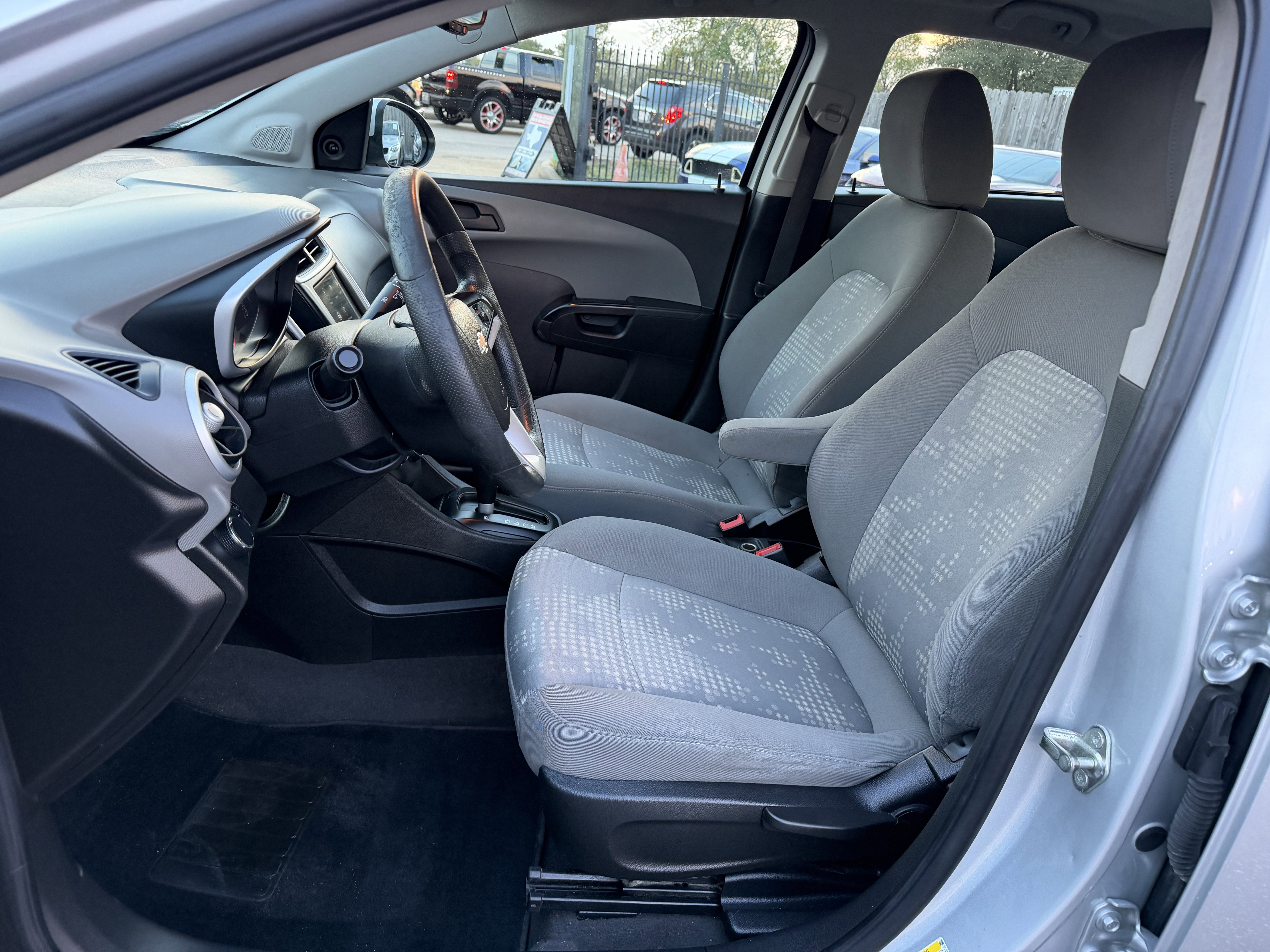Used 2018 Chevrolet Sonic LS FWD image 12
