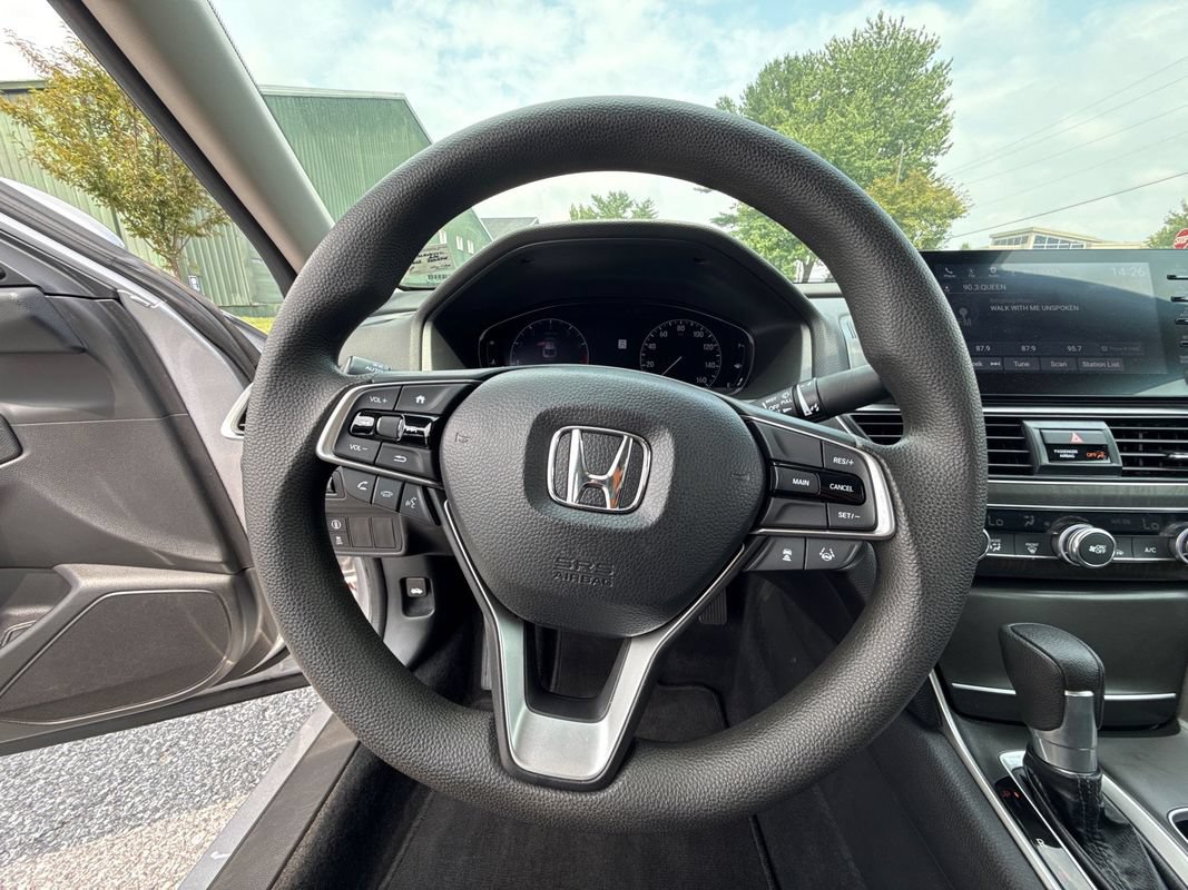 Used 2020 Honda Accord EX image 19
