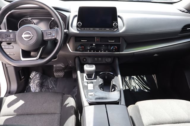 Used 2024 Nissan Rogue SV FWD image 30
