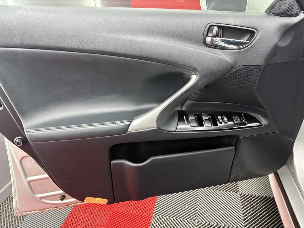Used 2011 Lexus IS 250 AWD image 7