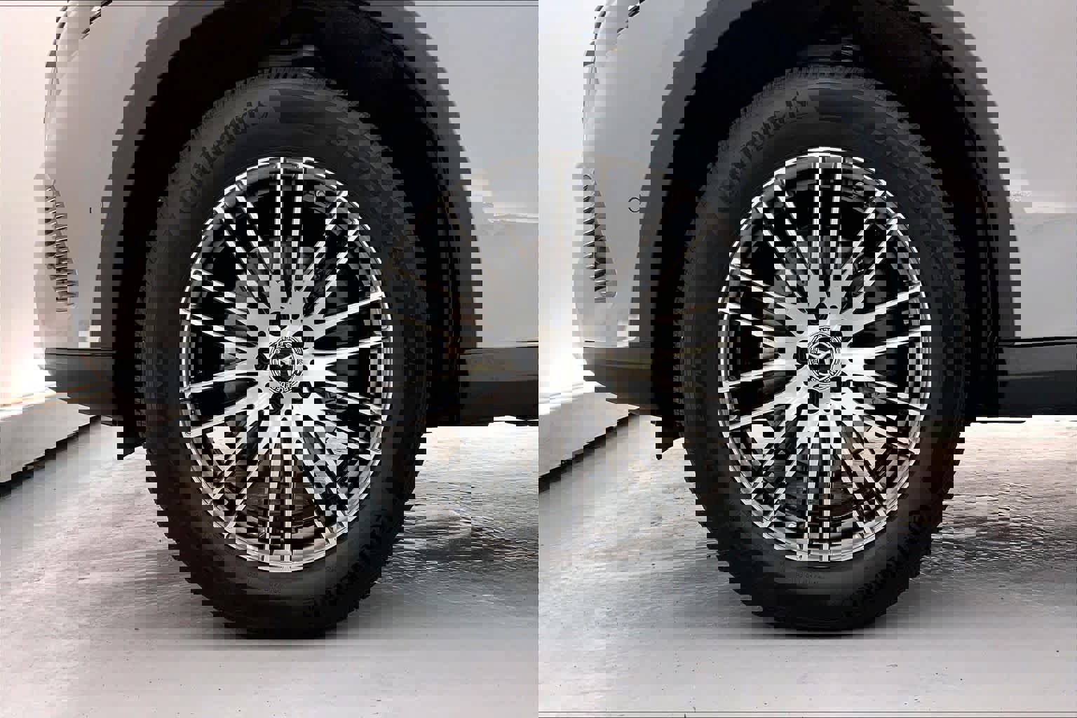 Used 2026 Mercedes-Benz GLC 300 image 9