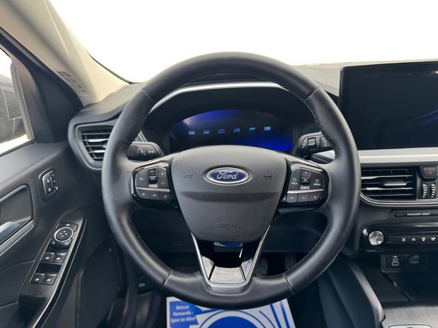 Used 2025 Ford Escape Platinum image 12