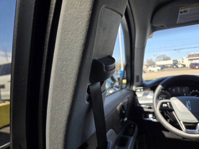 Used 2022 Lincoln Corsair AWD w/ Equipment Group 101A image 30